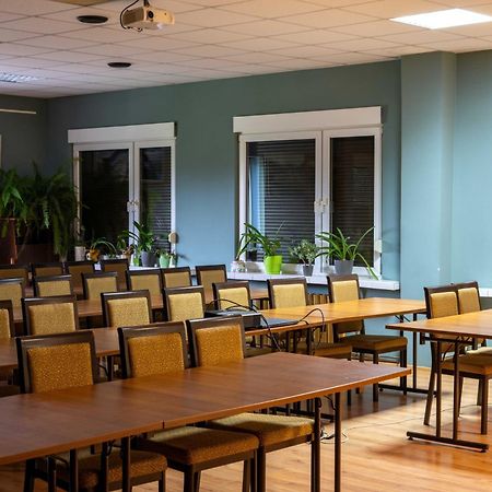 Osrodek Wypoczynkowy " Bieszczady" Hotel Myczkowce Ngoại thất bức ảnh