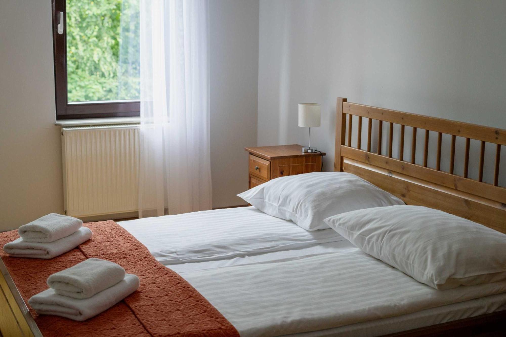 Osrodek Wypoczynkowy " Bieszczady" Hotel Myczkowce Ngoại thất bức ảnh